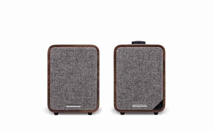 Ruark Sabre-R in Fused Walnut veneer finish