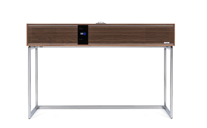 Ruark R810 in Fused Walnut veneer finish
