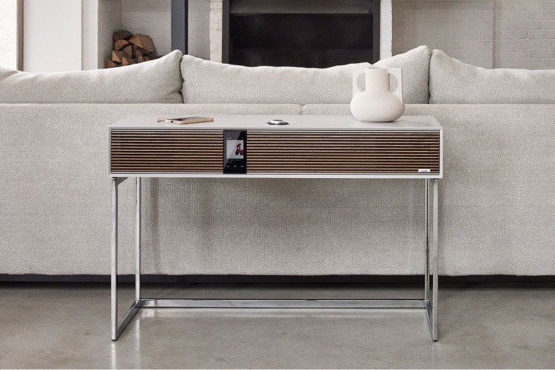 Ruark R810 in Fused Walnut Veneer finish